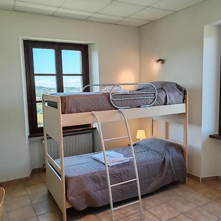 Rifugio Escursionistico Valdivilla Bed and breakfast